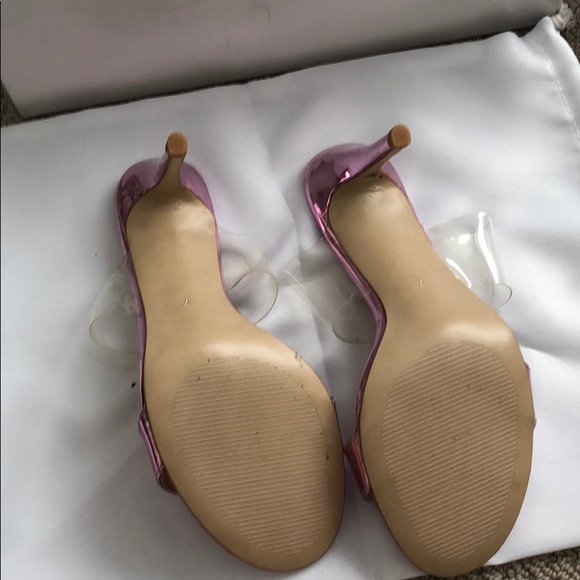 Shoes - Picture 2 of 4